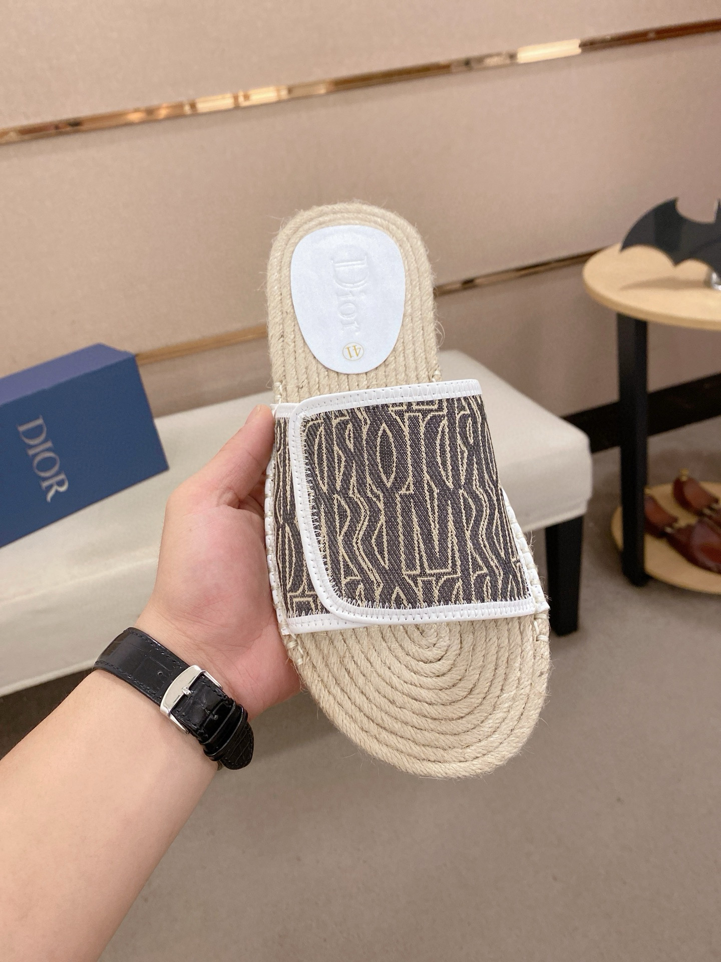 디올 남자 슬리퍼