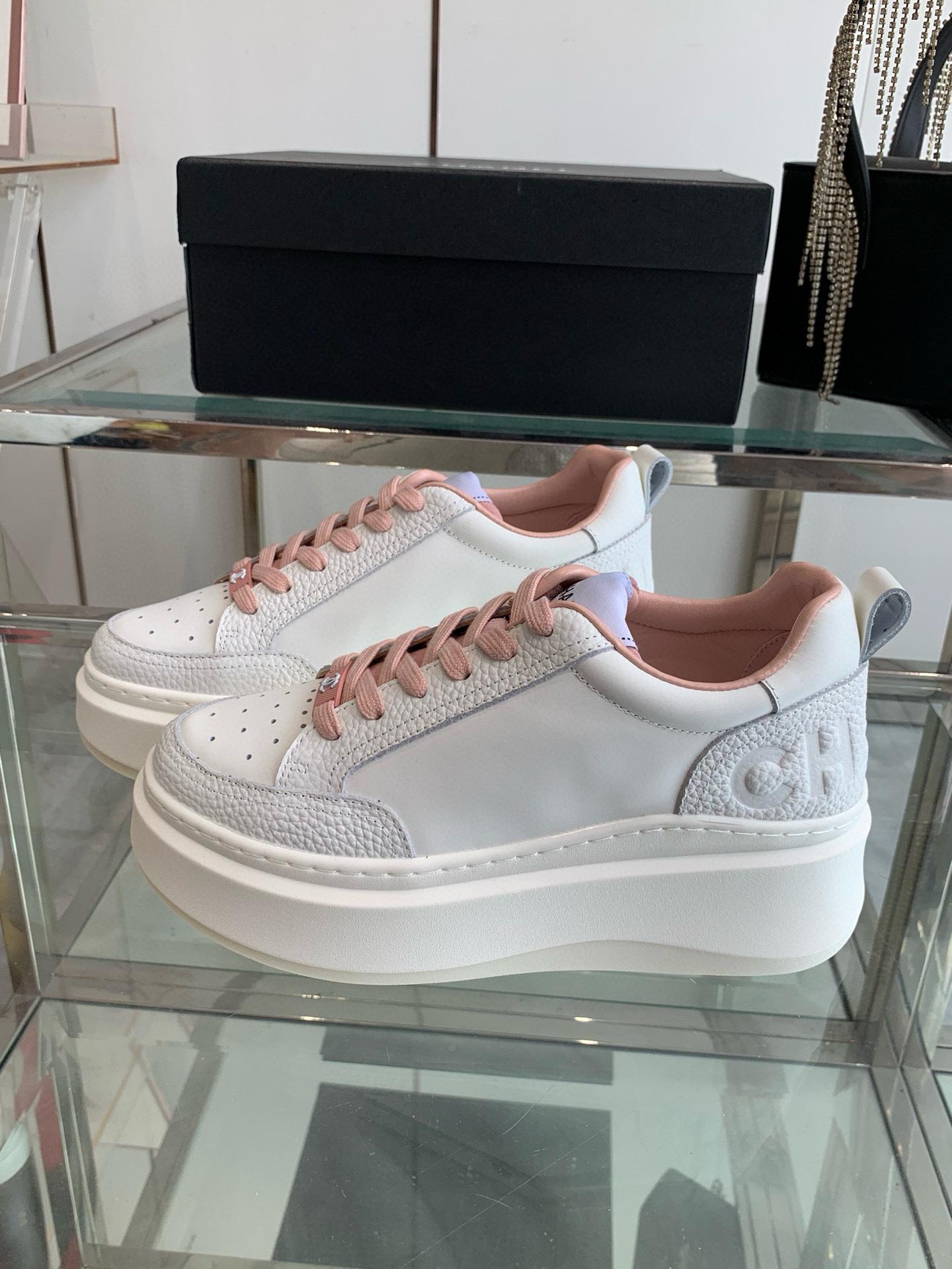 샤넬 4cm 여자 신발 운동화 스니커즈