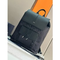 디올 백팩